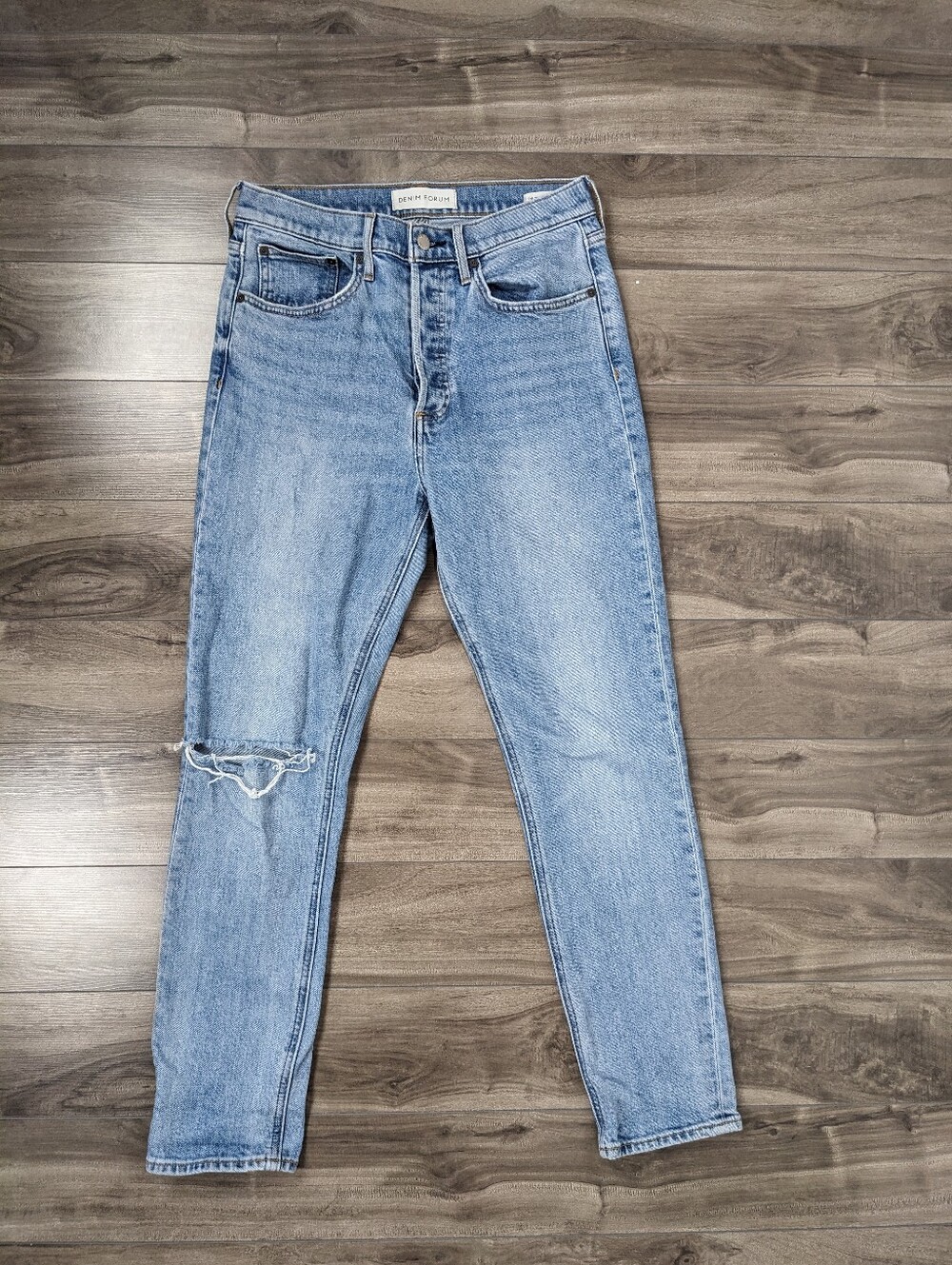 Aritzia Denim Forum Yoko High Rise Slim Light Wash Size 29